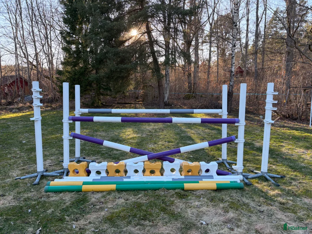 Stallinredning, stängsel & gård övrig utrustning till salu: Hinderpark - Annons 1