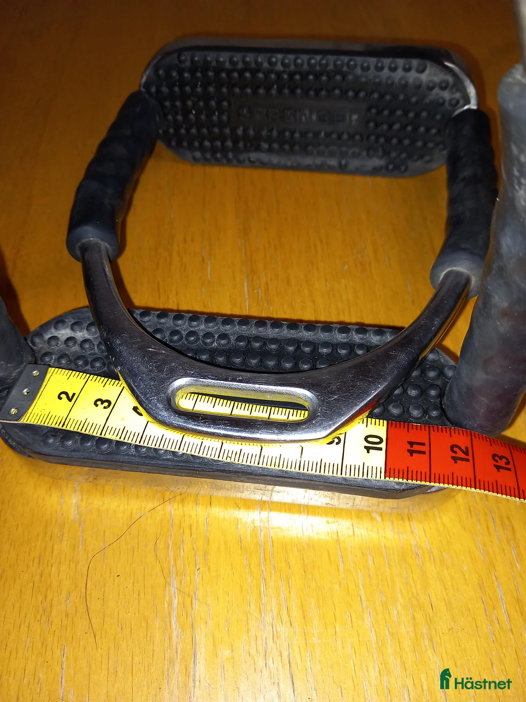 Övrig Hästutrustning hästutrustning till salu: Sprenger stigbyglar, bruna bettskivor i Uppsala - Annons 2