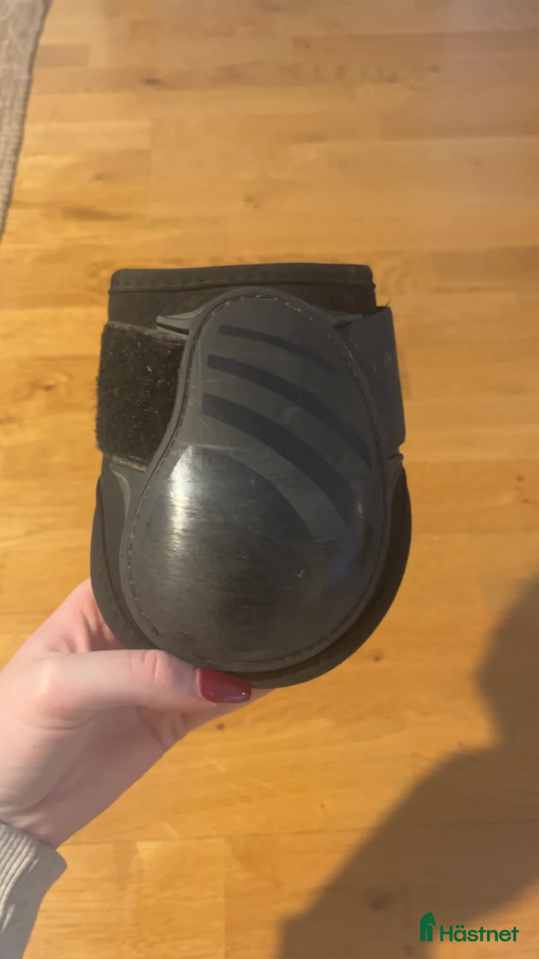 Benskydd hästutrustning till salu: Lamicell bakbenskydd i Norrköping - Annons 4