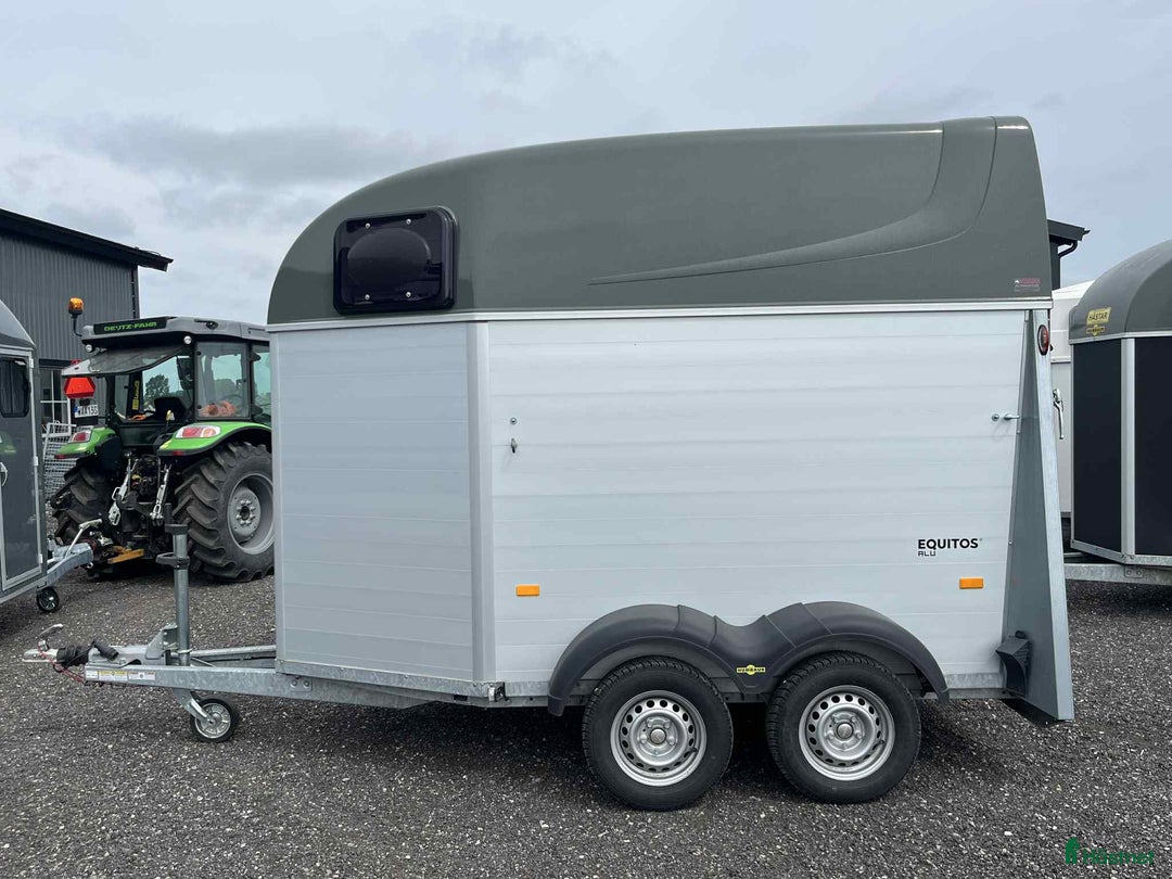 Hästtransporter  fordon & transport till salu: Mycket fin hästtransport  i Löderup - Annons 4