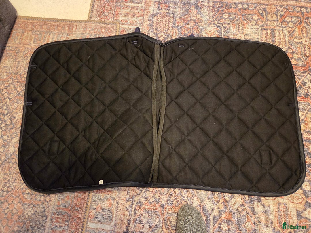 Schabrak & Vojlockar hästutrustning till salu: Fager schabrak i Brösarp - Annons 4