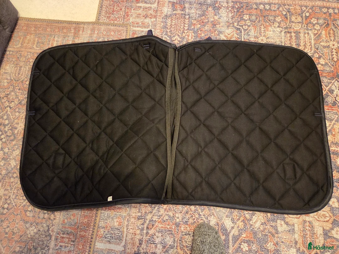 Schabrak & Vojlockar hästutrustning till salu: Fager schabrak i Brösarp - Annons 4