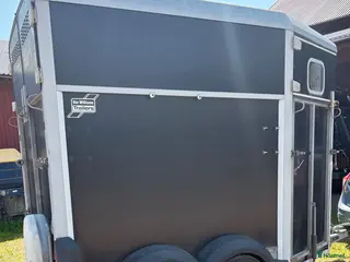 Hästtransporter fordon & transport till salu: Svart Ifor Williams med fronturlastning - Annons 4