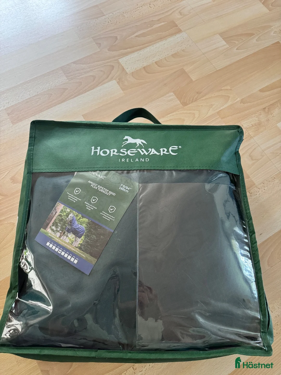 Täcken hästutrustning till salu: Horseware Amigo 200g, storlek 160 cm. - Annons 3