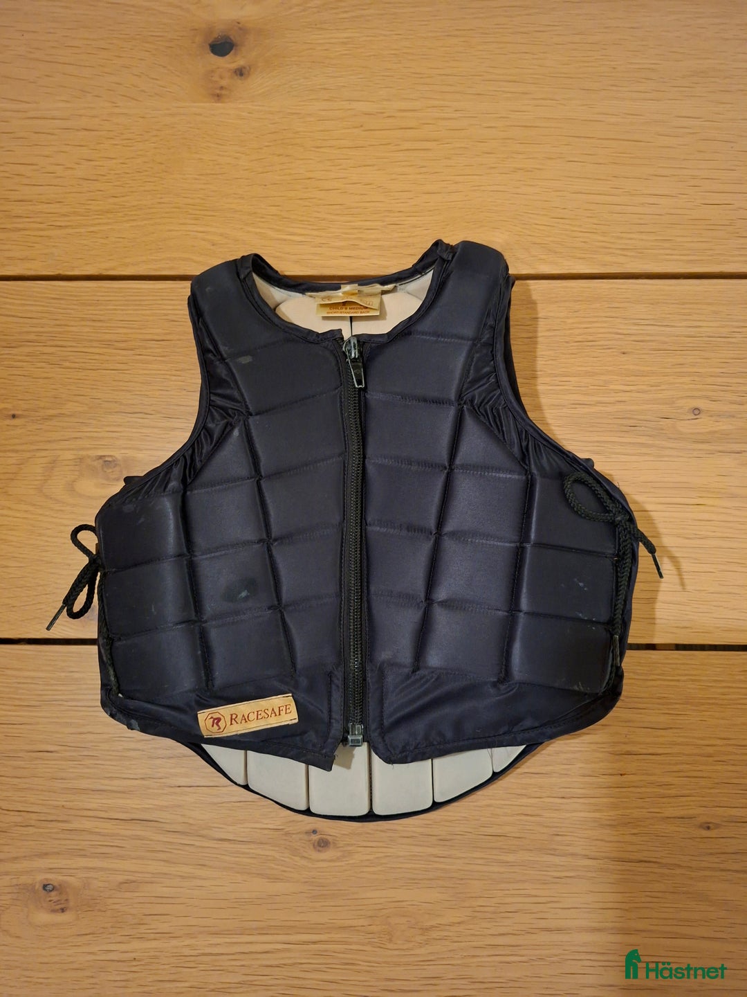 Säkerhetsvästar ryttarutrustning till salu: Racesafe ridväst - Annons 1