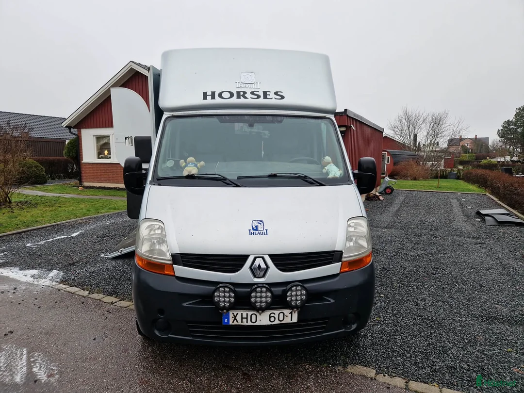 Hästlastbilar  fordon & transport till salu: B-kortsbuss i Eskilstuna - Annons 5