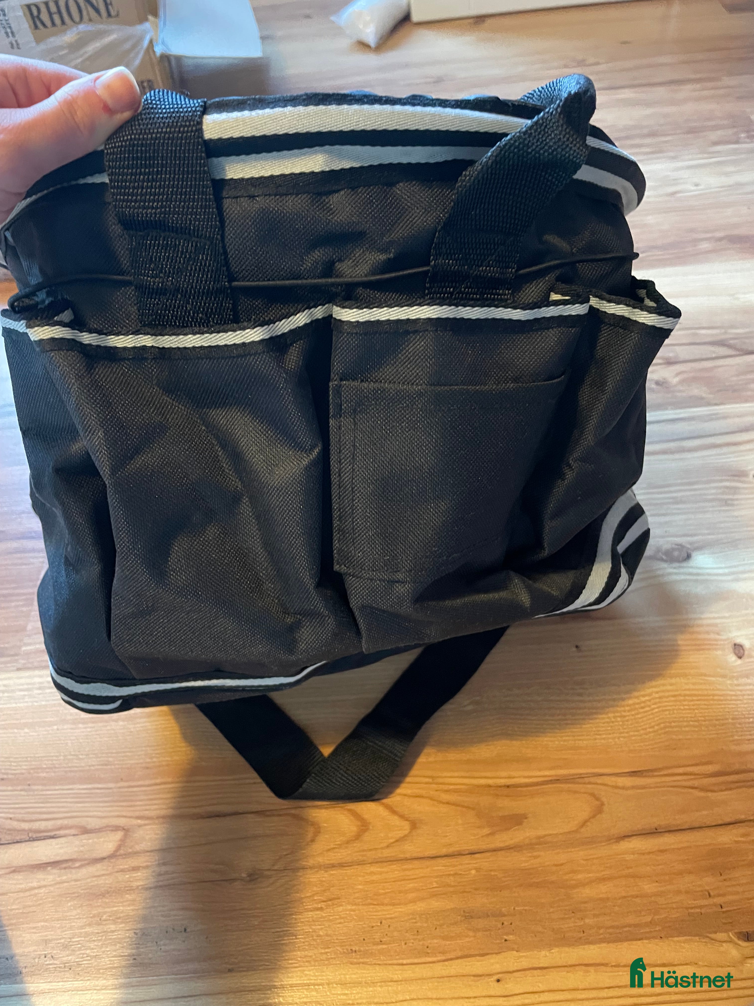 Övrig Hästutrustning hästutrustning Oanvänd ryktväska från fairfield i Rättvik - Annons 1