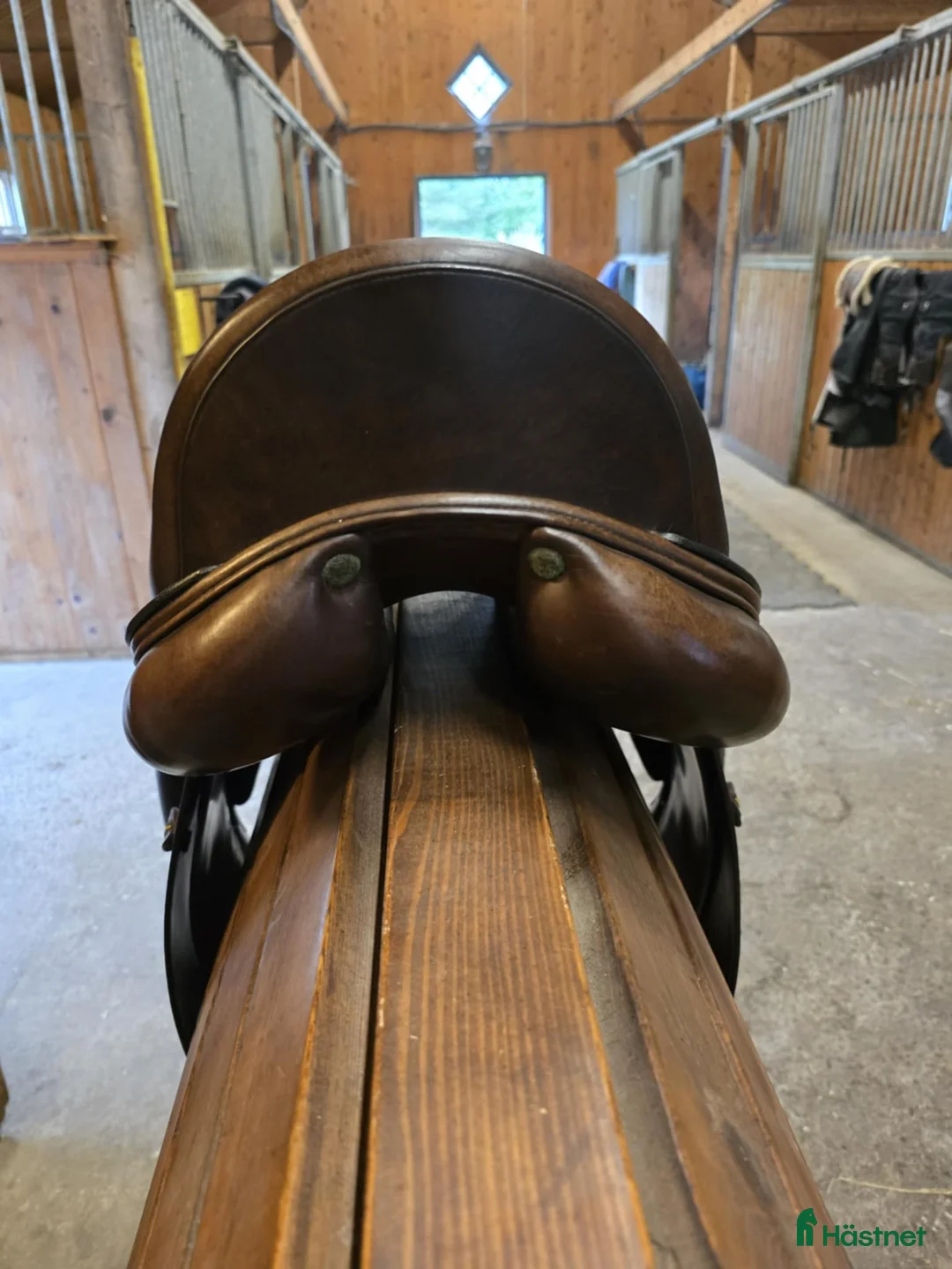 Sadlar hästutrustning till salu: Amerigo Cortina dressyr 17’ i Oskarshamn - Annons 3