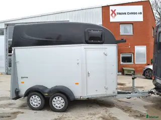 Hästtransporter fordon & transport till salu: Humbaur Equitos Alu Sadelkammare Totalvikt 1600 kg - Annons 15