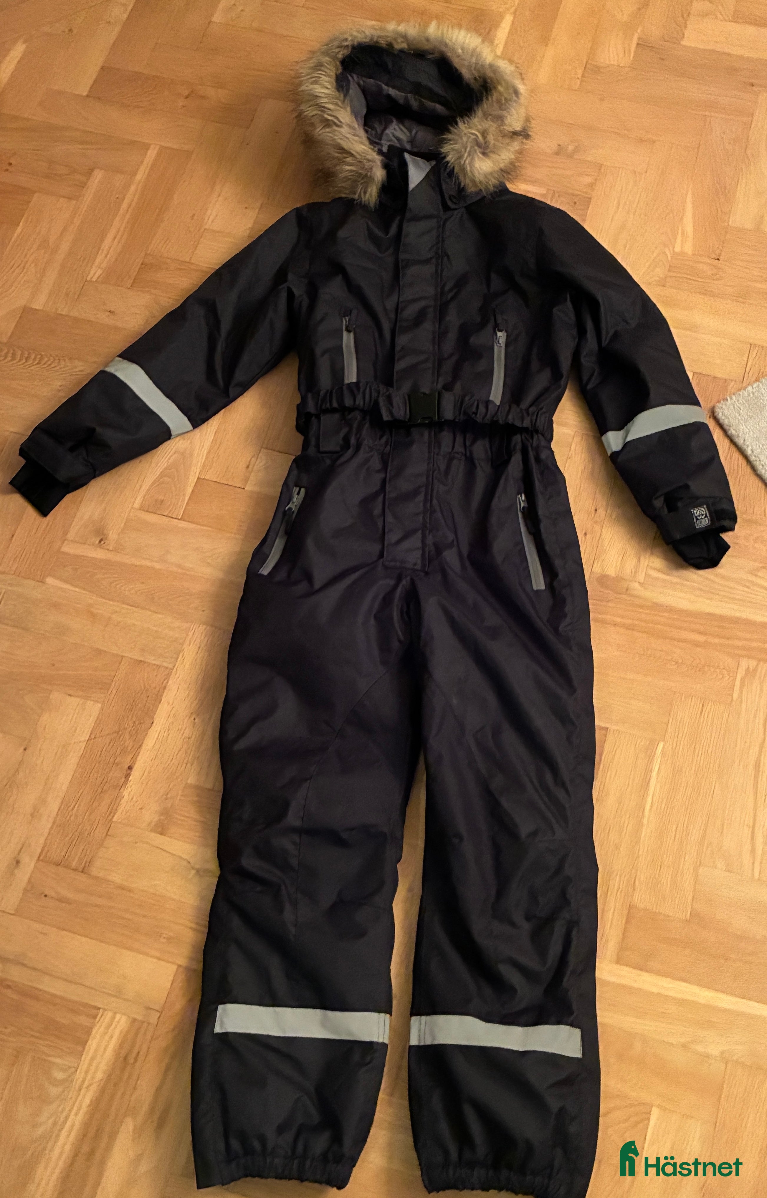 Jackor & Kavajer ryttarutrustning till salu: Perfekt rid-stalloverall st.150 till kalla dagar i Mölndal - Annons 3