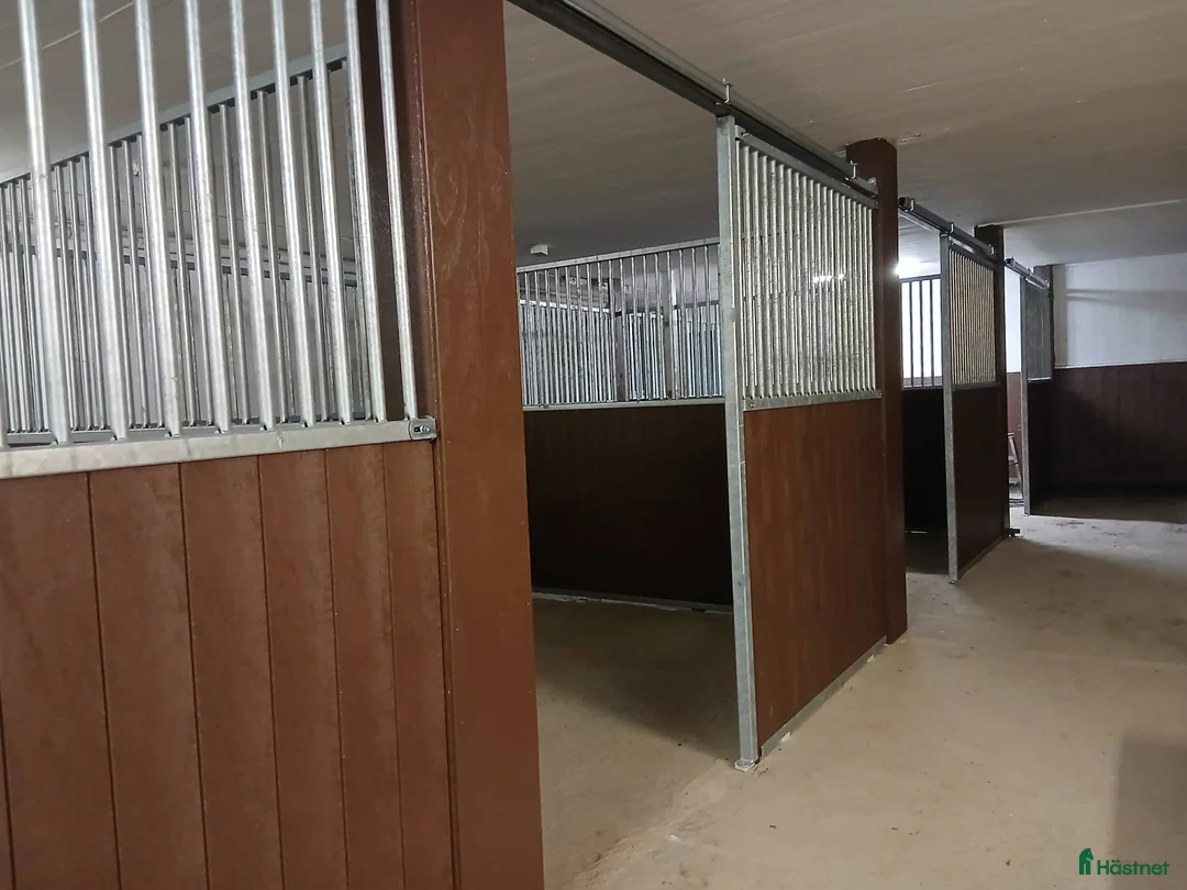  stallplats finnes: Stallplats nära Buss Norra Sthlm - Annons 2