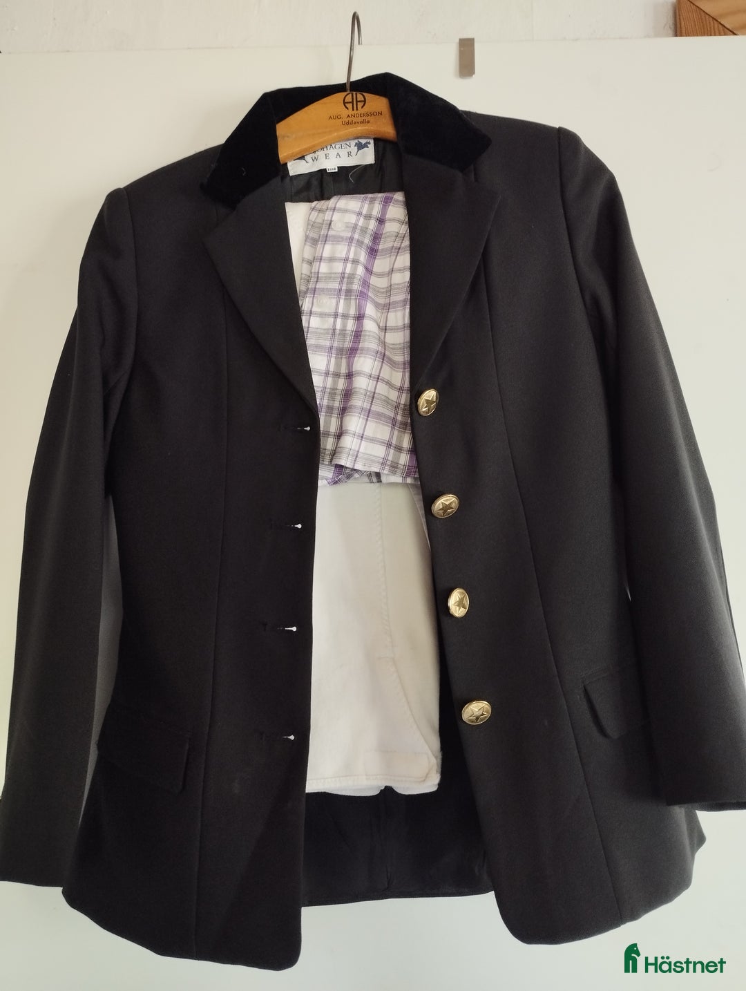 Jackor & Kavajer ryttarutrustning till salu: Tävlings set i Henån - Annons 3