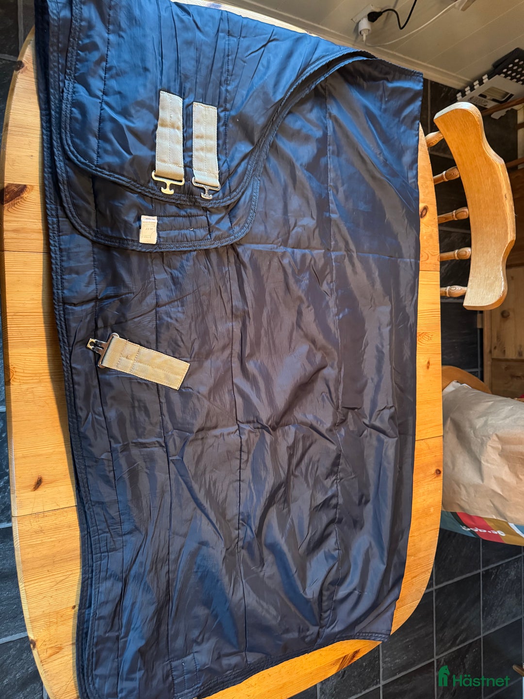 Täcken hästutrustning till salu: Stalltäcke Horseware i Flyinge - Annons 6