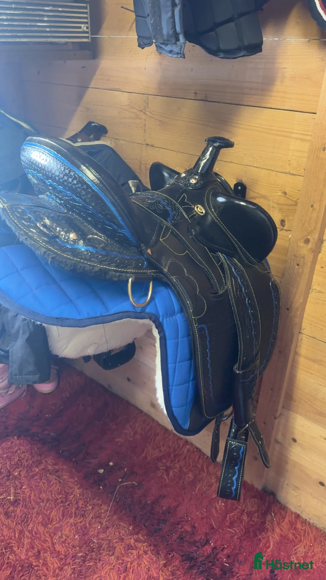 Sadlar hästutrustning till salu: Stocksadel med horn - Annons 2