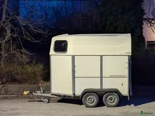 Hästtransporter fordon & transport till salu: Värmlandsvagn låg vikt med golvgaranti - Annons 1