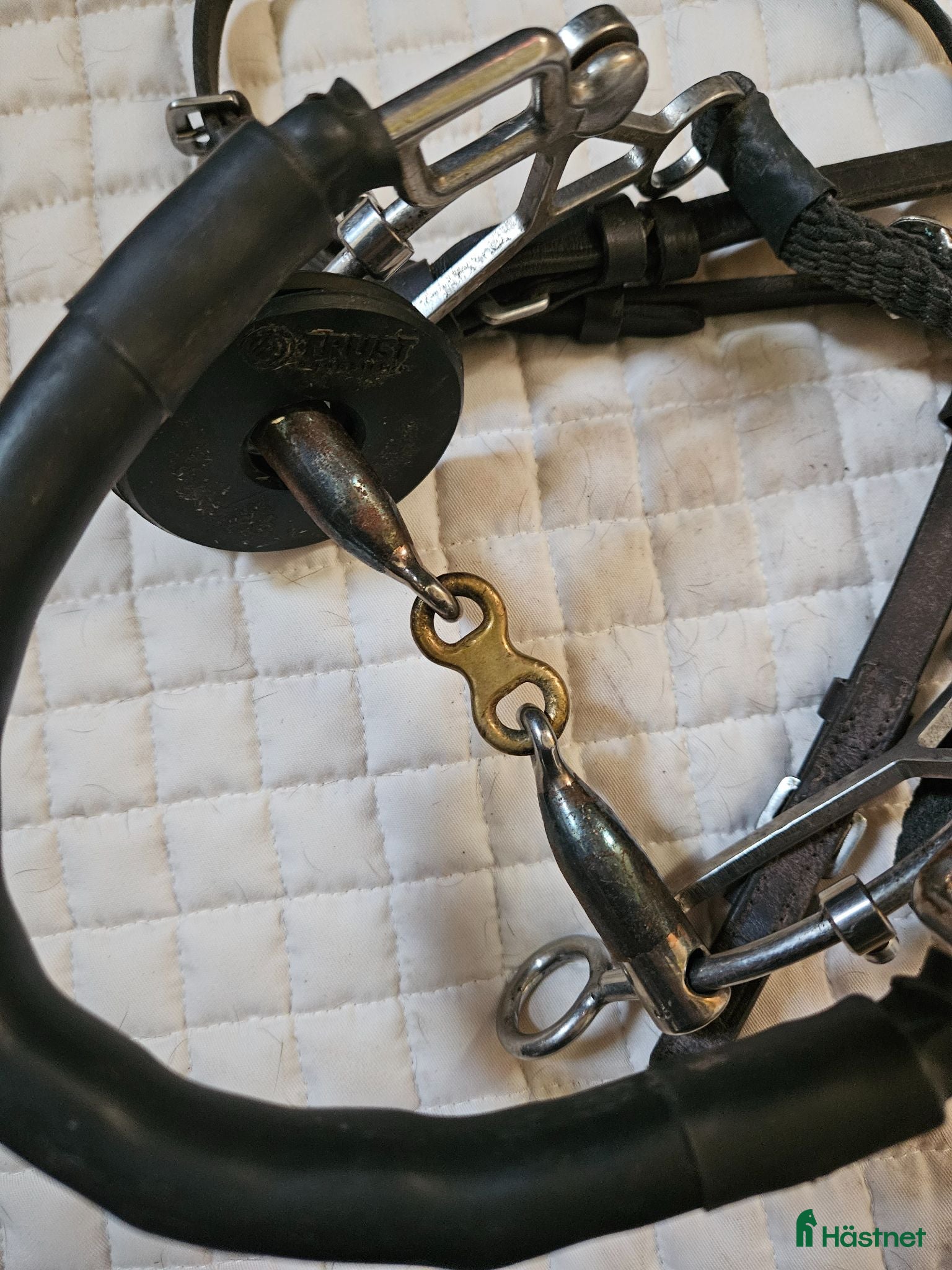 Bett hästutrustning Trust kombibett  - Annons 2