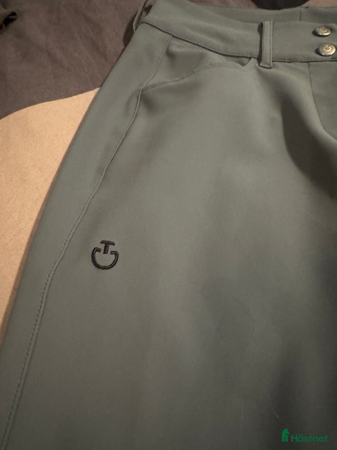 Ridbyxor ryttarutrustning till salu: Oanvända Cavalleria Toscana ridbyxor  i Lövestad - Annons 6