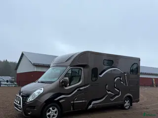 Hästlastbilar fordon & transport till salu: Mycket fin theault proteo 5 Hästlastbil i Västerås - Annons 4