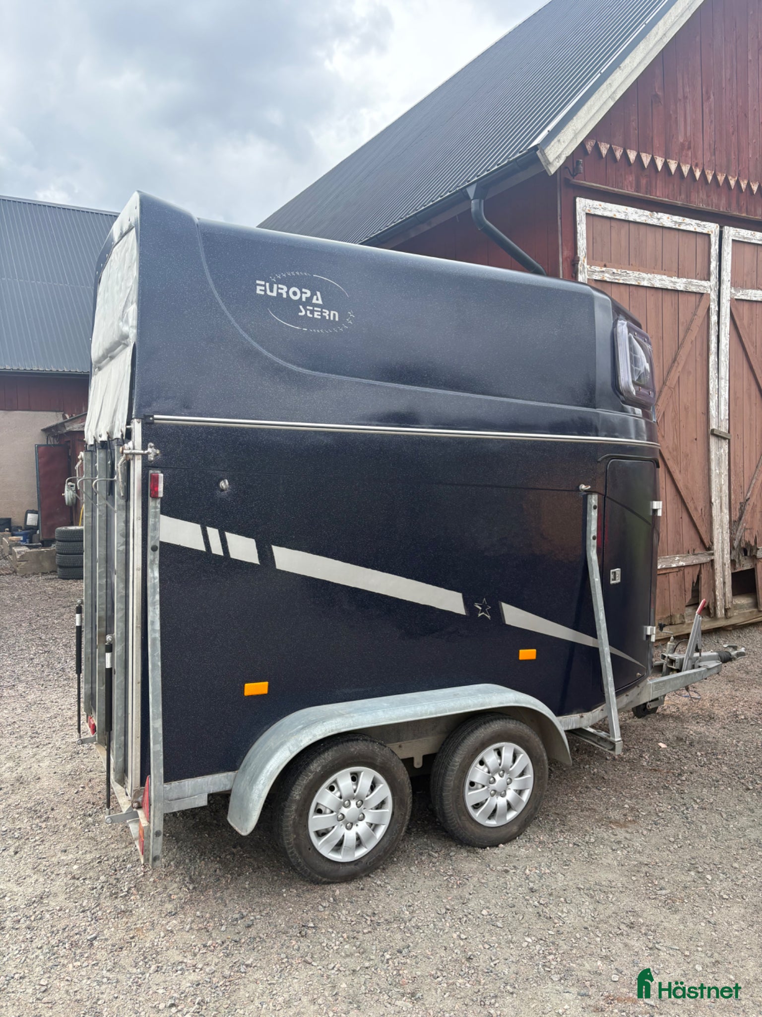 Hästtransporter  fordon & transport till salu: Hästtransport 1-hästars / 1,5-hästars - Annons 2