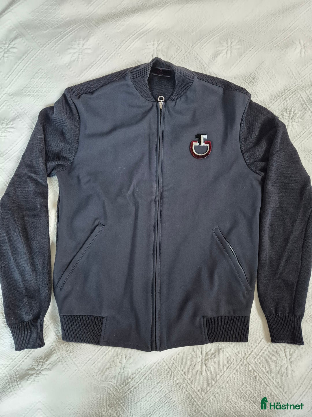 Jackor & Kavajer ryttarutrustning till salu: Ridtröja/ridjacka herr Cavalleria Toscana i Huskvarna - Annons 1