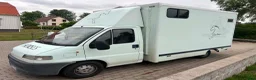 Hästlastbilar  fordon & transport till salu: Fiat Ducato Hästlastbil 1999 – Nybesiktad i Trekanten - Annons 1