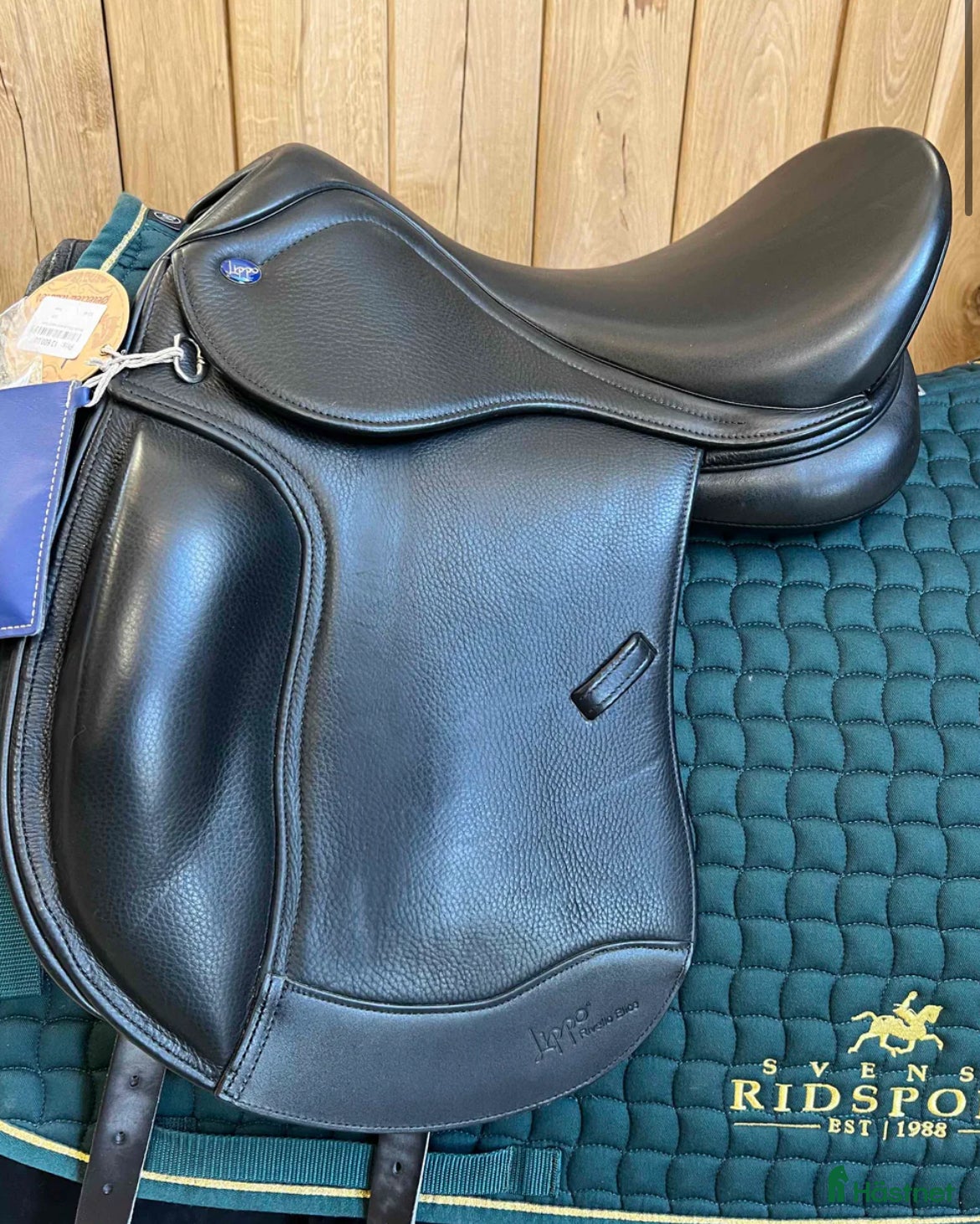 Sadlar hästutrustning till salu: Skön dressyr sadel  i Norrtälje - Annons 4