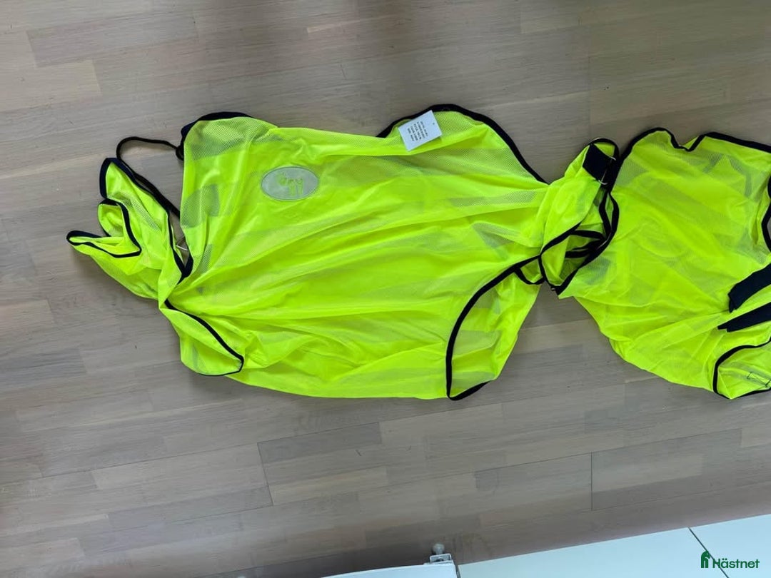 Täcken hästutrustning till salu: Ridflugtäcke storlek pony i Klippan - Annons 3