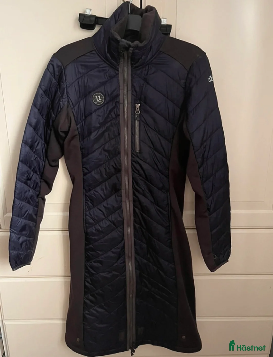 Jackor & Kavajer ryttarutrustning till salu: Uhipkappa i nyskick! i Strängnäs - Annons 1