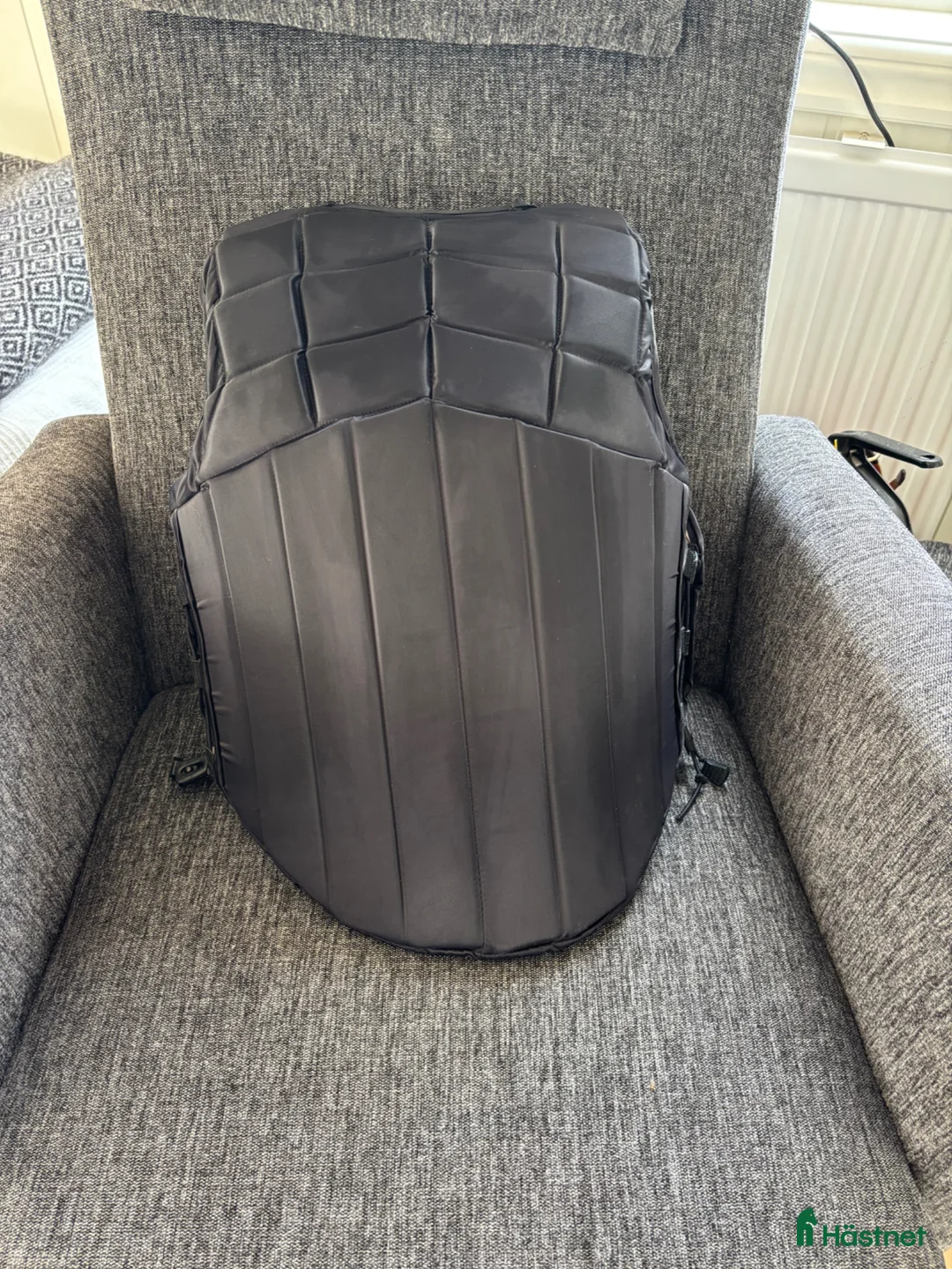 Säkerhetsvästar ryttarutrustning till salu: Ridväst i Timrå - Annons 2