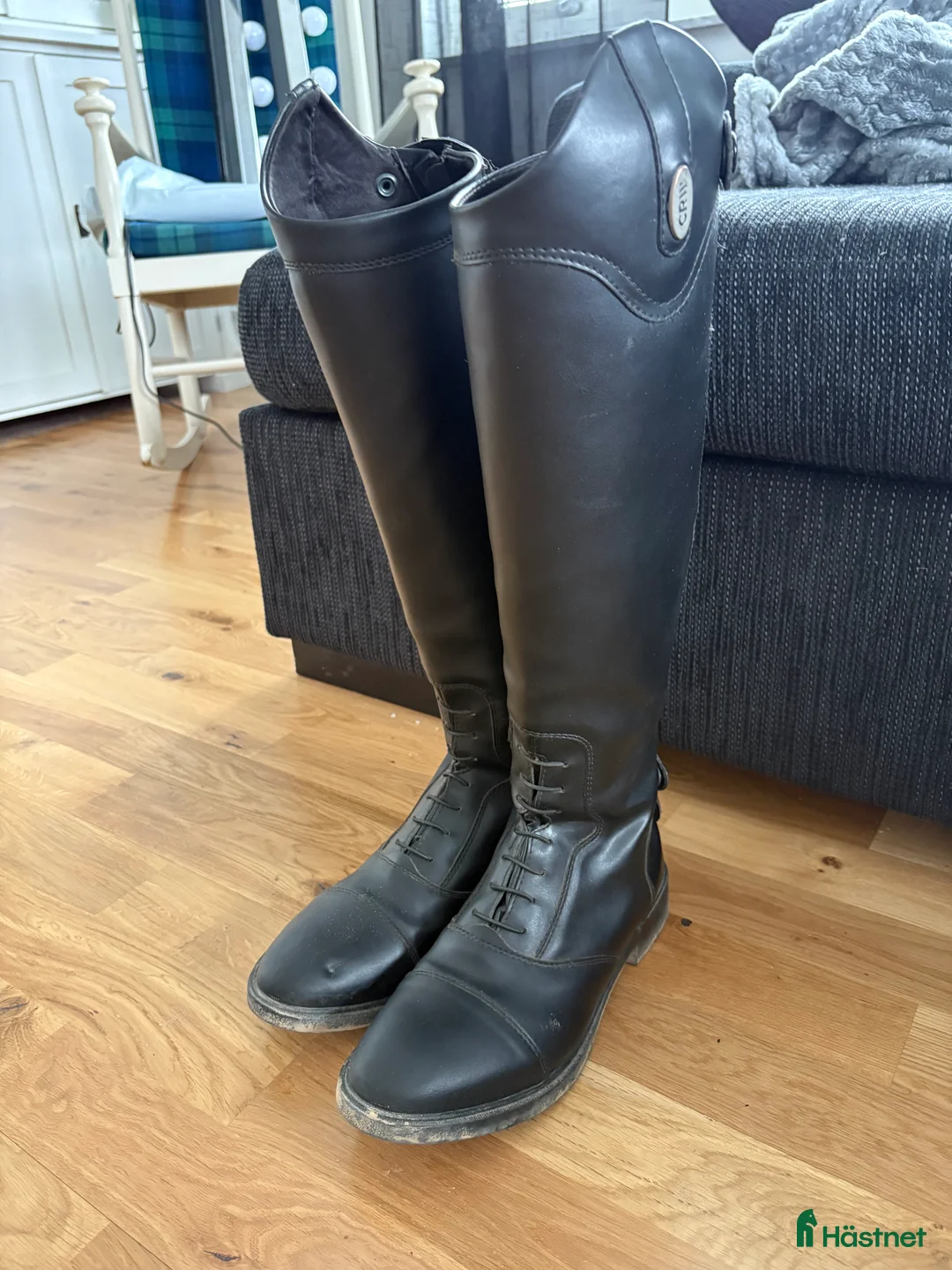 Ridstövlar ryttarutrustning till salu: Säljer mina ridstövlar  i Kolbäck - Annons 2