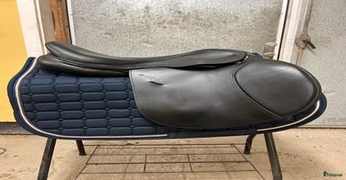 Sadlar hästutrustning till salu: Santa Cruz Celine UG i Domsjö - Annons 8