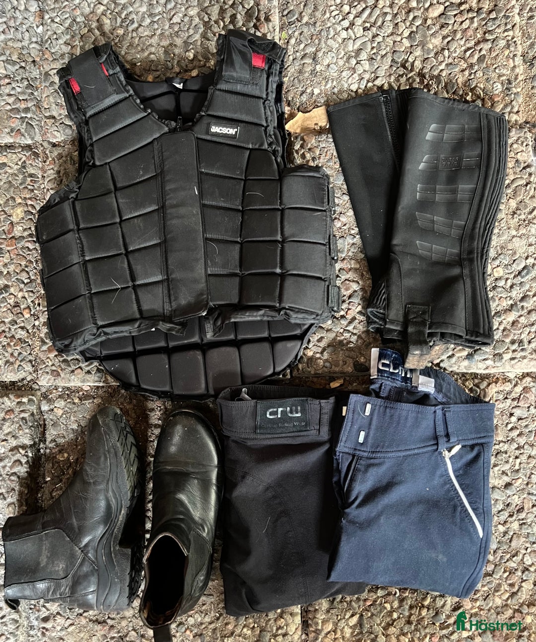 Övrigt Ridkläder ryttarutrustning till salu: Ridutrustning i Sandviken - Annons 1