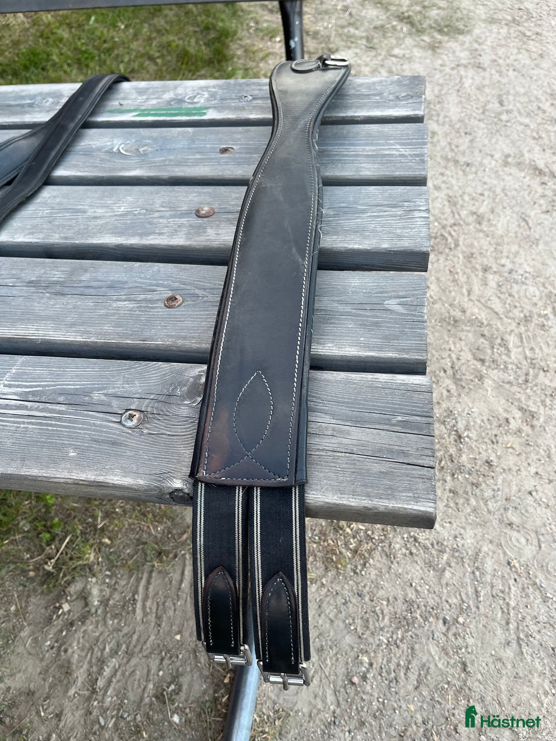 Sadeltillbehör hästutrustning till salu: Sadelgjord och stigläder i Sundsvall - Annons 3