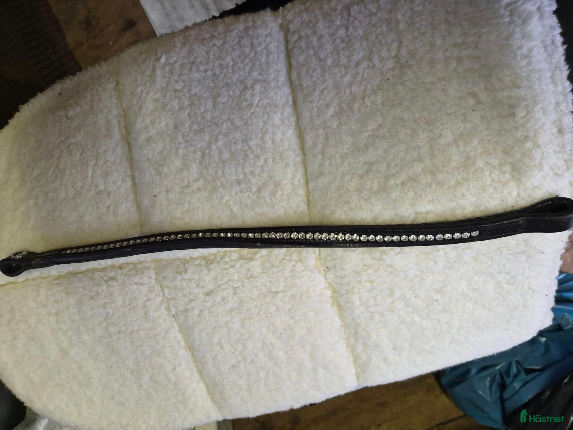 Träns hästutrustning till salu: 2 pannband 43cm. - Annons 4