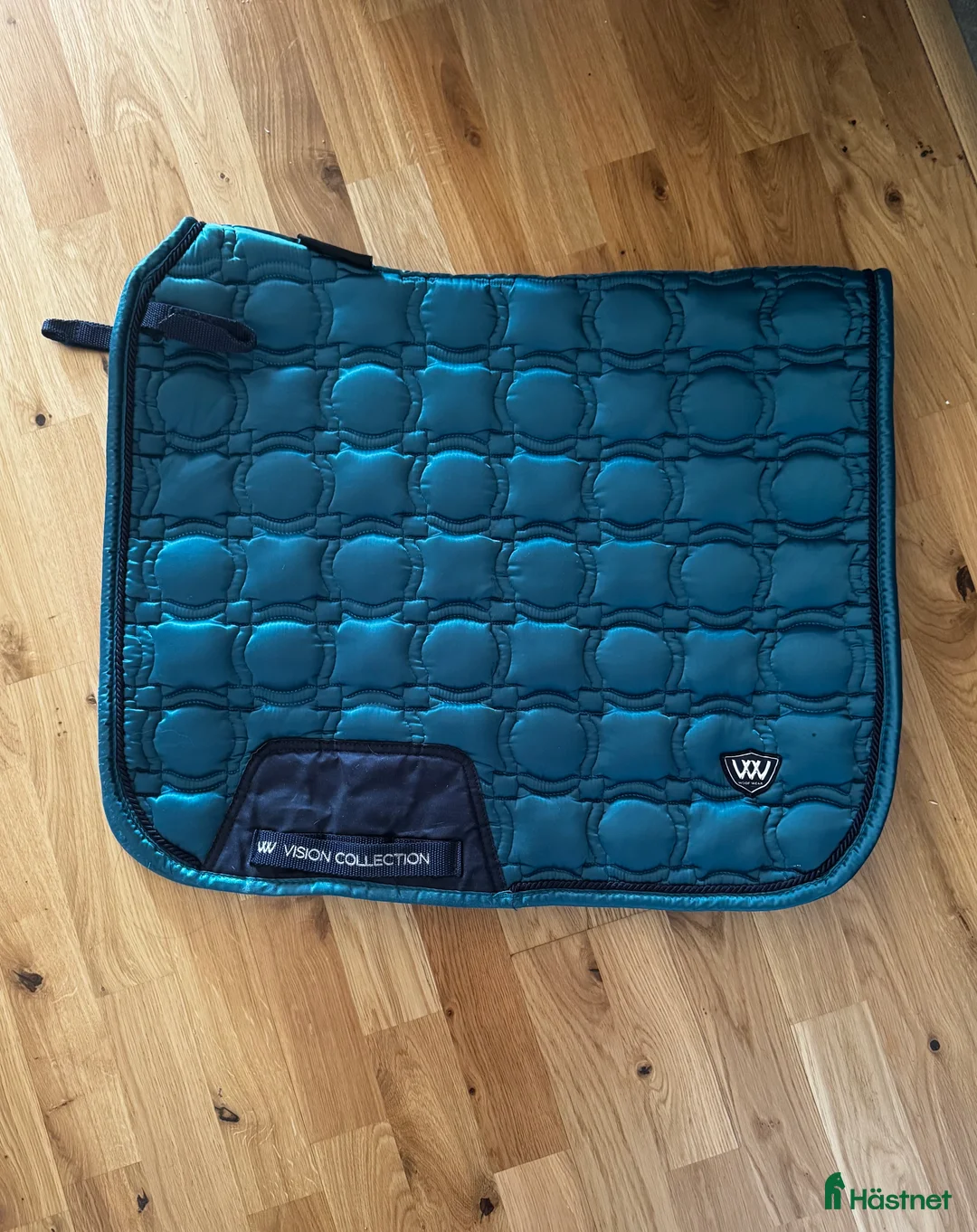 Schabrak & Vojlockar hästutrustning till salu: Woof wear dressyr schabrak - Annons 1