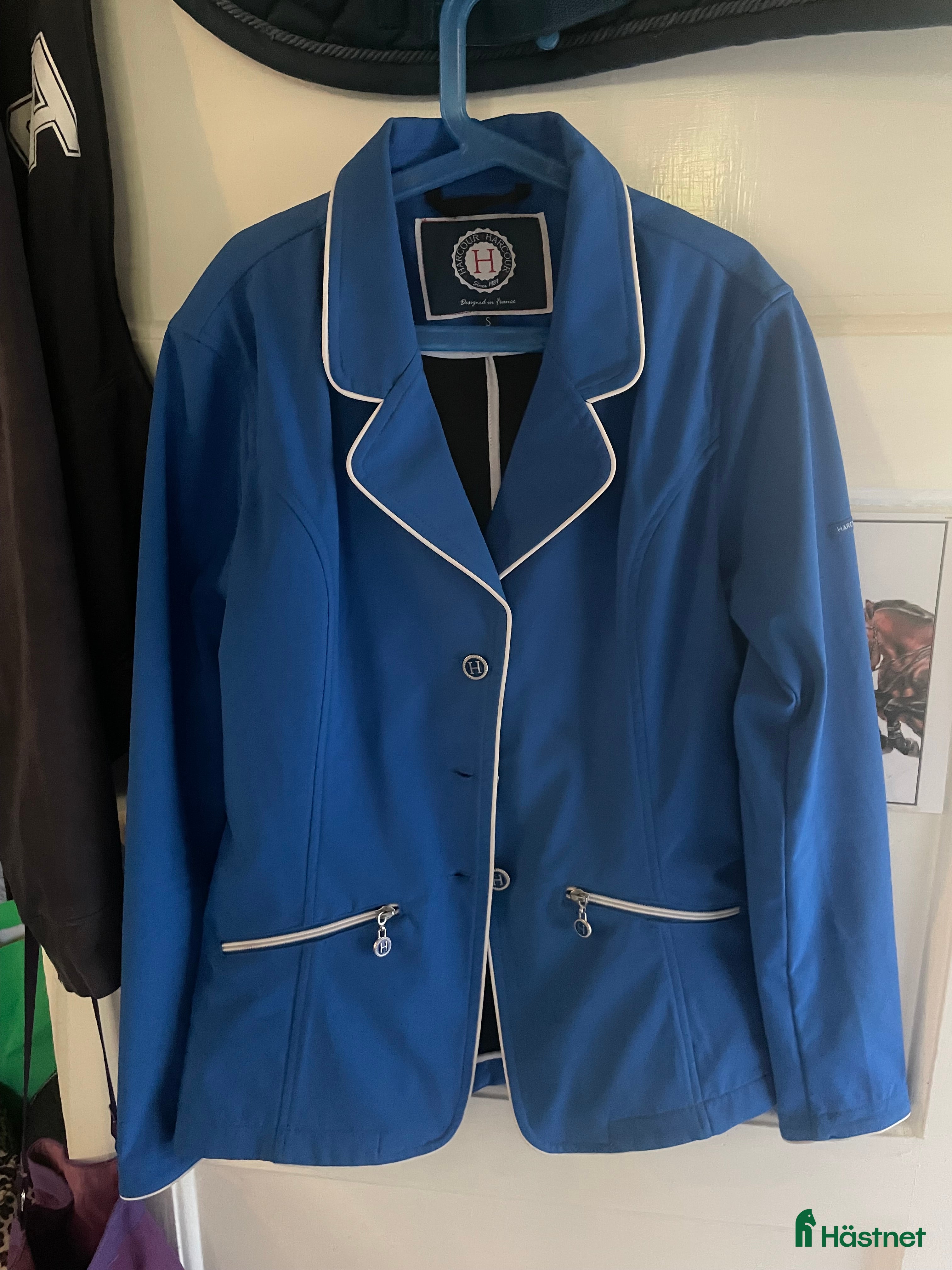 Jackor & Kavajer ryttarutrustning till salu: Blå kavaj  - Annons 1