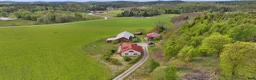  hästgårdar till salu: Vacker gård med renoverat hus och hästmöjligheter! - Annons 35