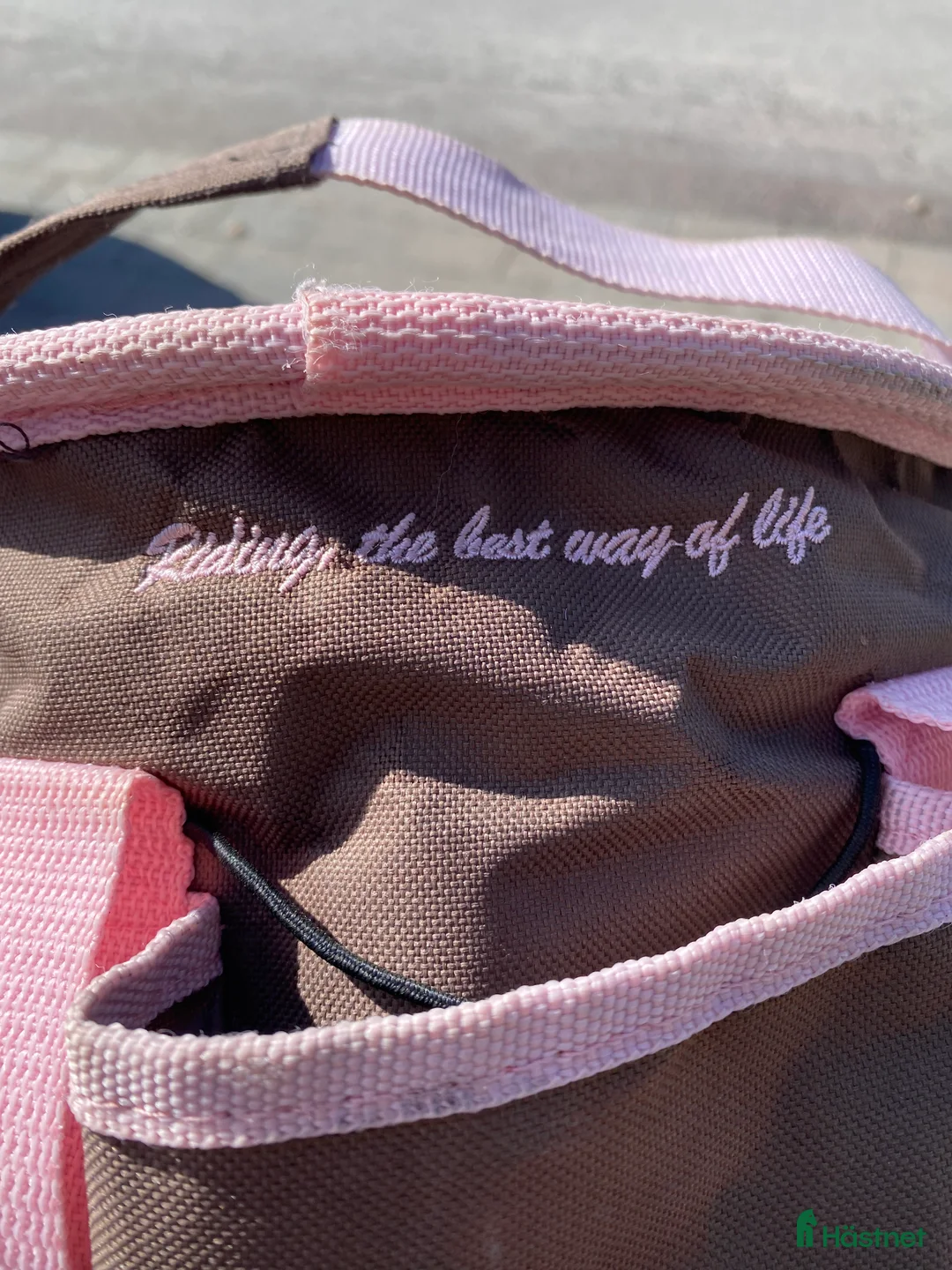 Övrig Hästutrustning hästutrustning till salu: brun ryktväska💗  - Annons 4