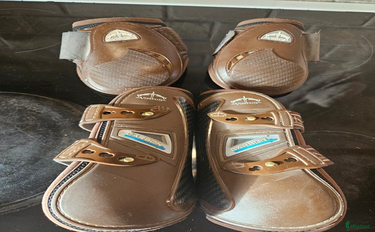 Benskydd hästutrustning till salu i Örebro - Annons 11