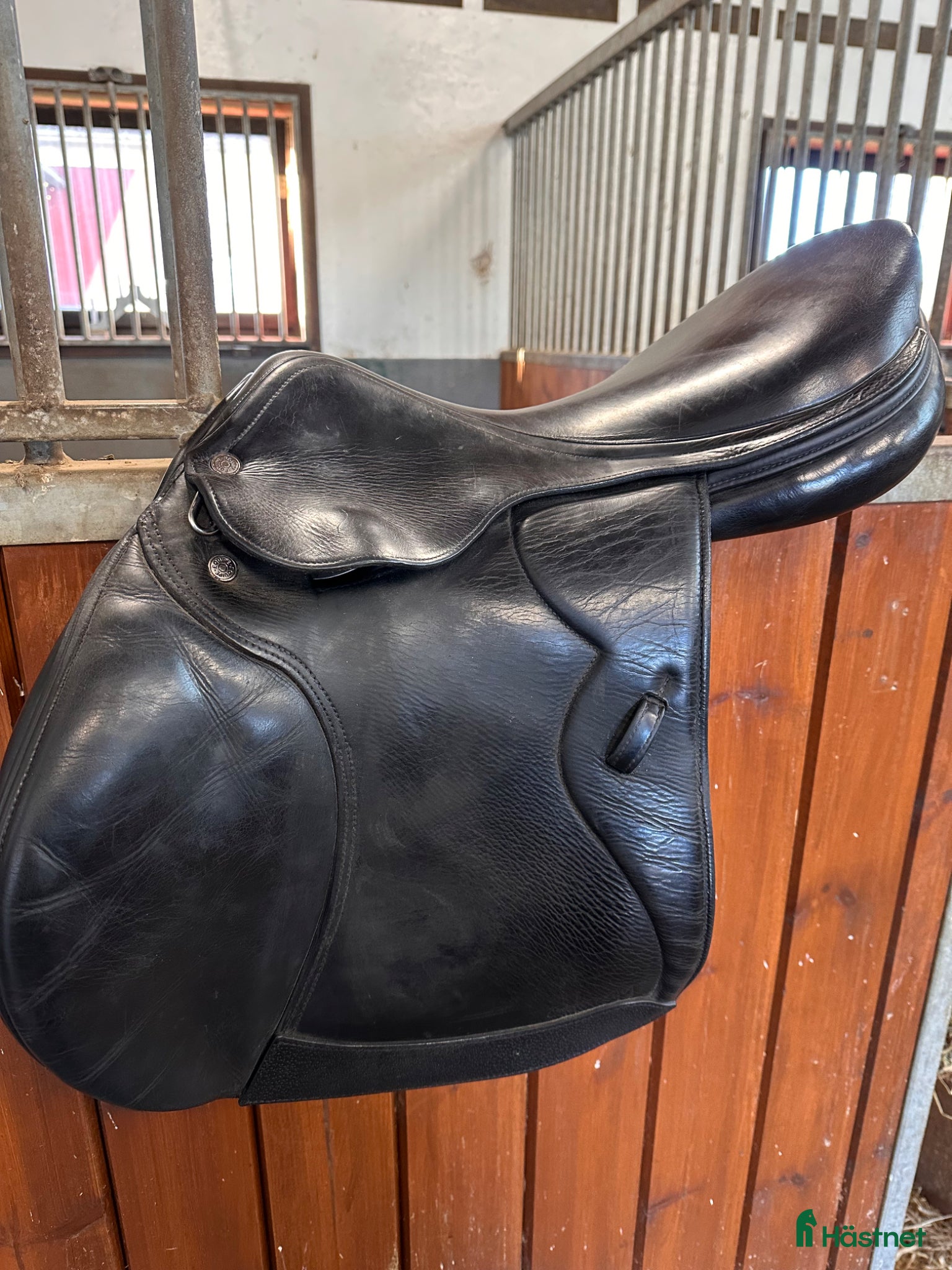 Sadlar hästutrustning Välvårdad Equipe Synergy  - Annons 1