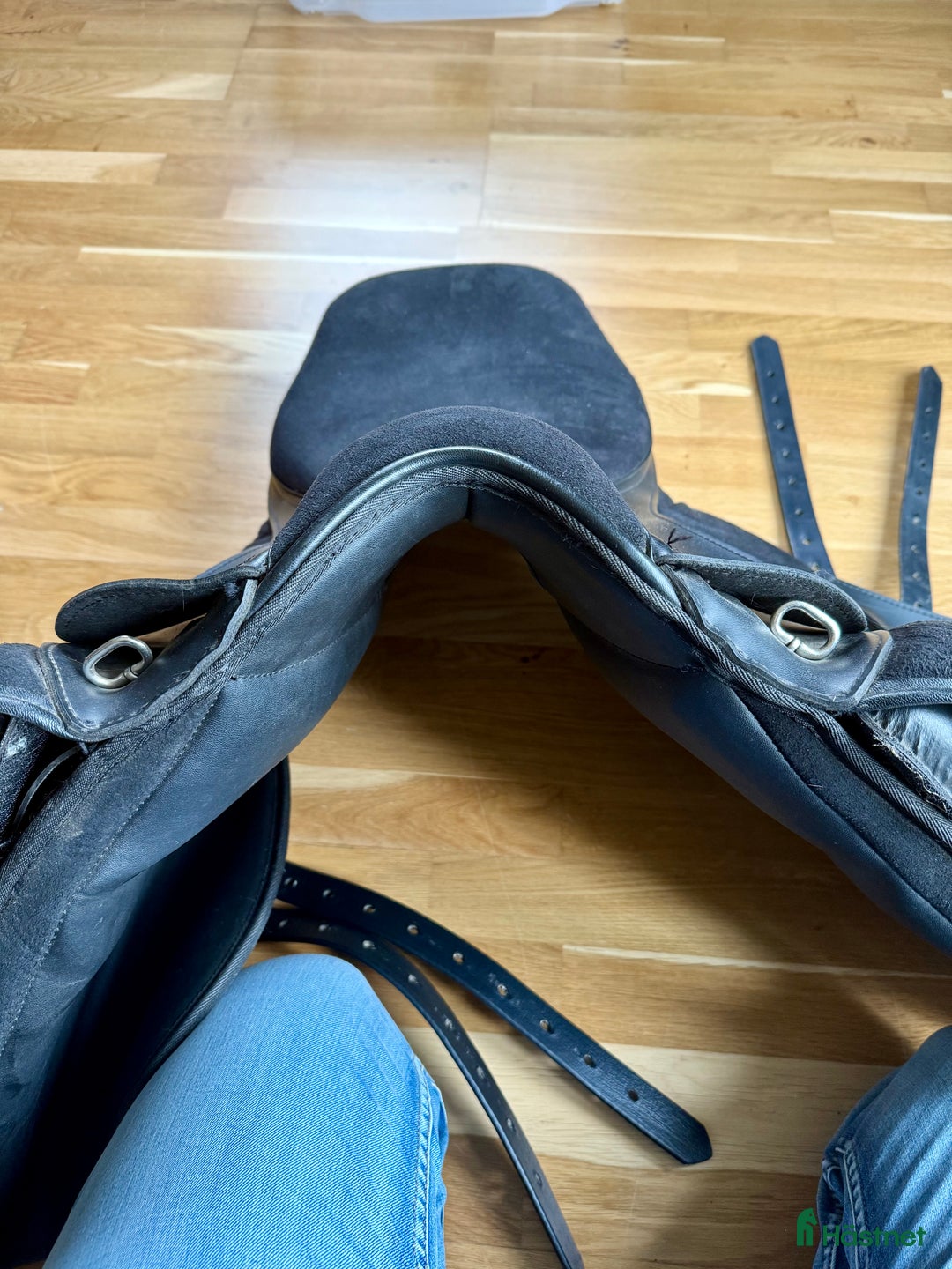 Sadlar hästutrustning till salu: Thorowgood T4, dressyr , 17,5” i Västerlanda - Annons 3