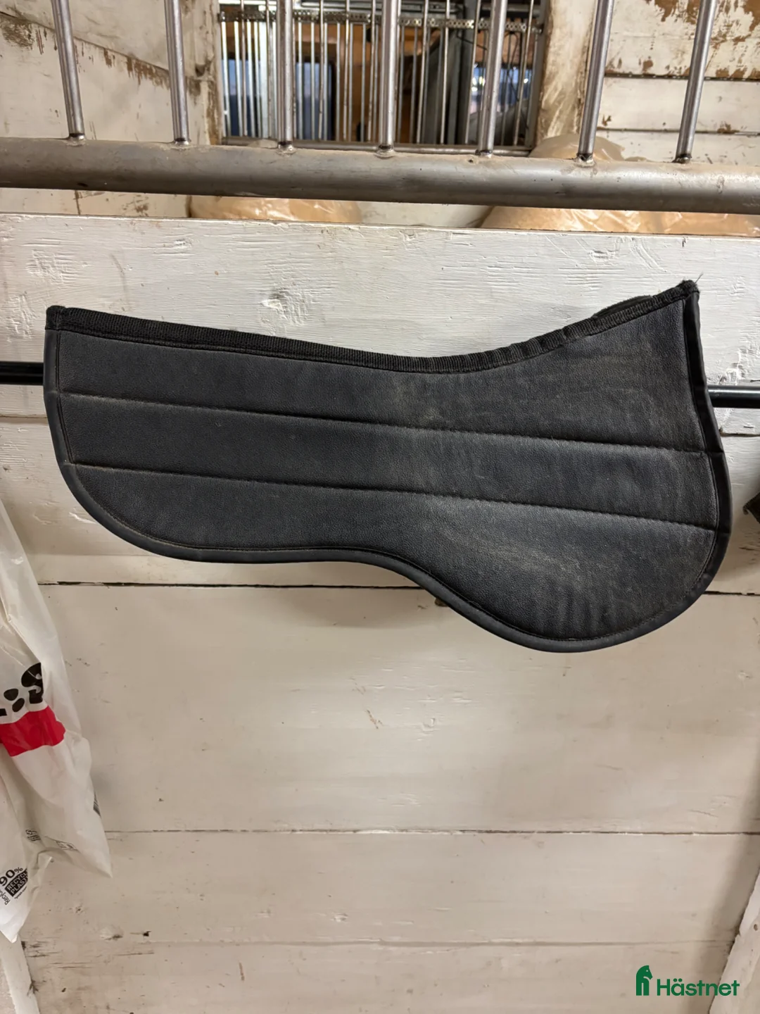 Sadeltillbehör hästutrustning till salu: Equfit sadelpad - Annons 1