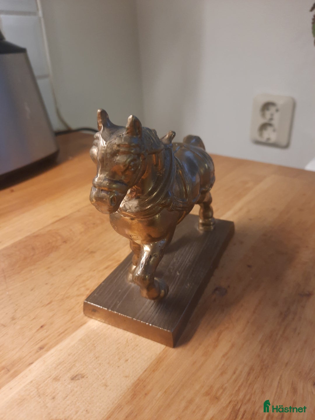 Övrig utrustning övrig utrustning till salu: Figurin Arbetshäst Bersbo 1998 i Tranås - Annons 4