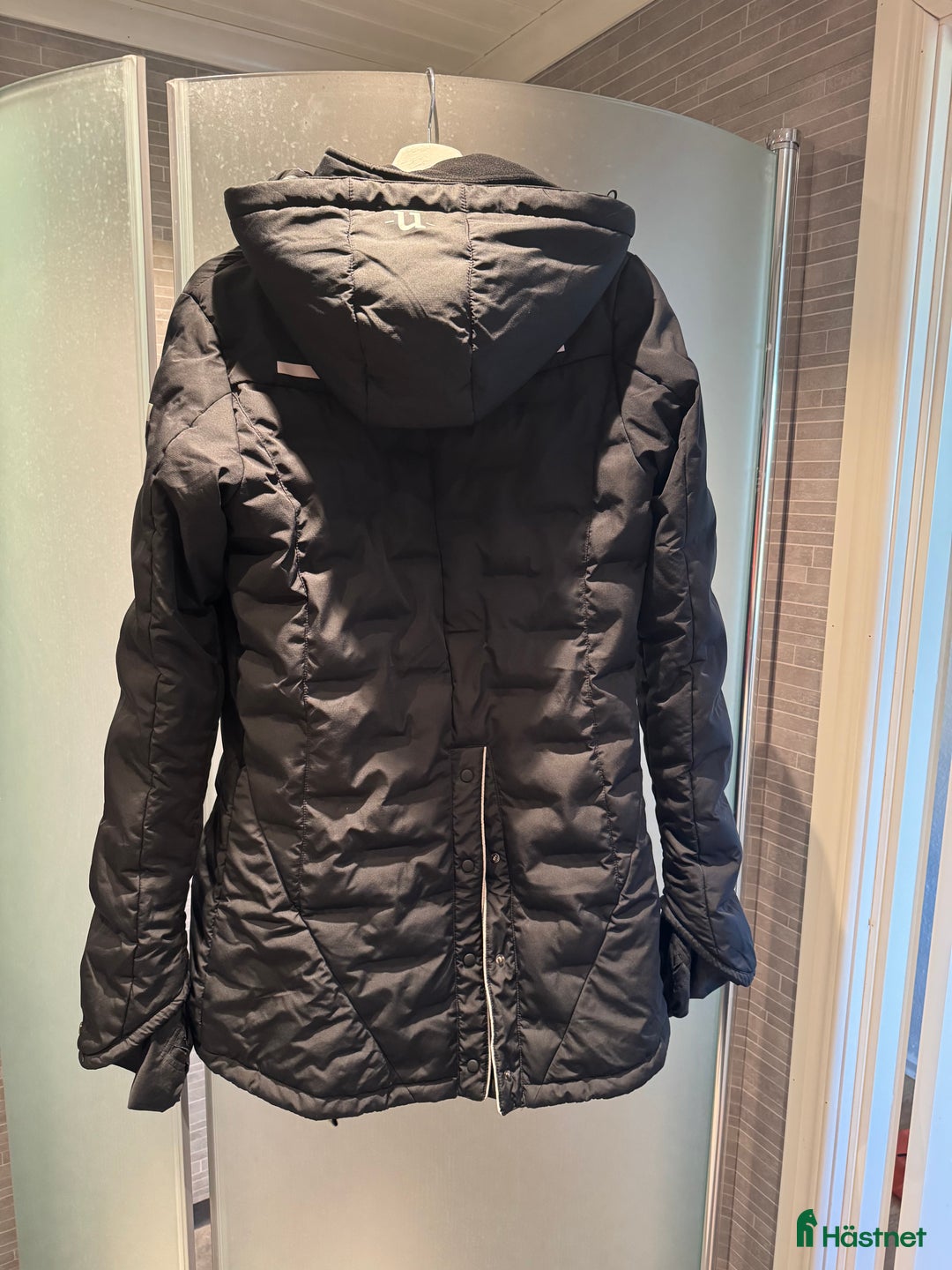 Jackor & Kavajer ryttarutrustning till salu: Uhip kappa i Nossebro - Annons 2