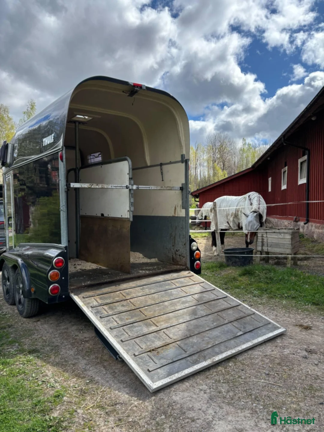 Hästtransporter  fordon & transport till salu: Thule Hästtransport  i Katrineholm - Annons 7