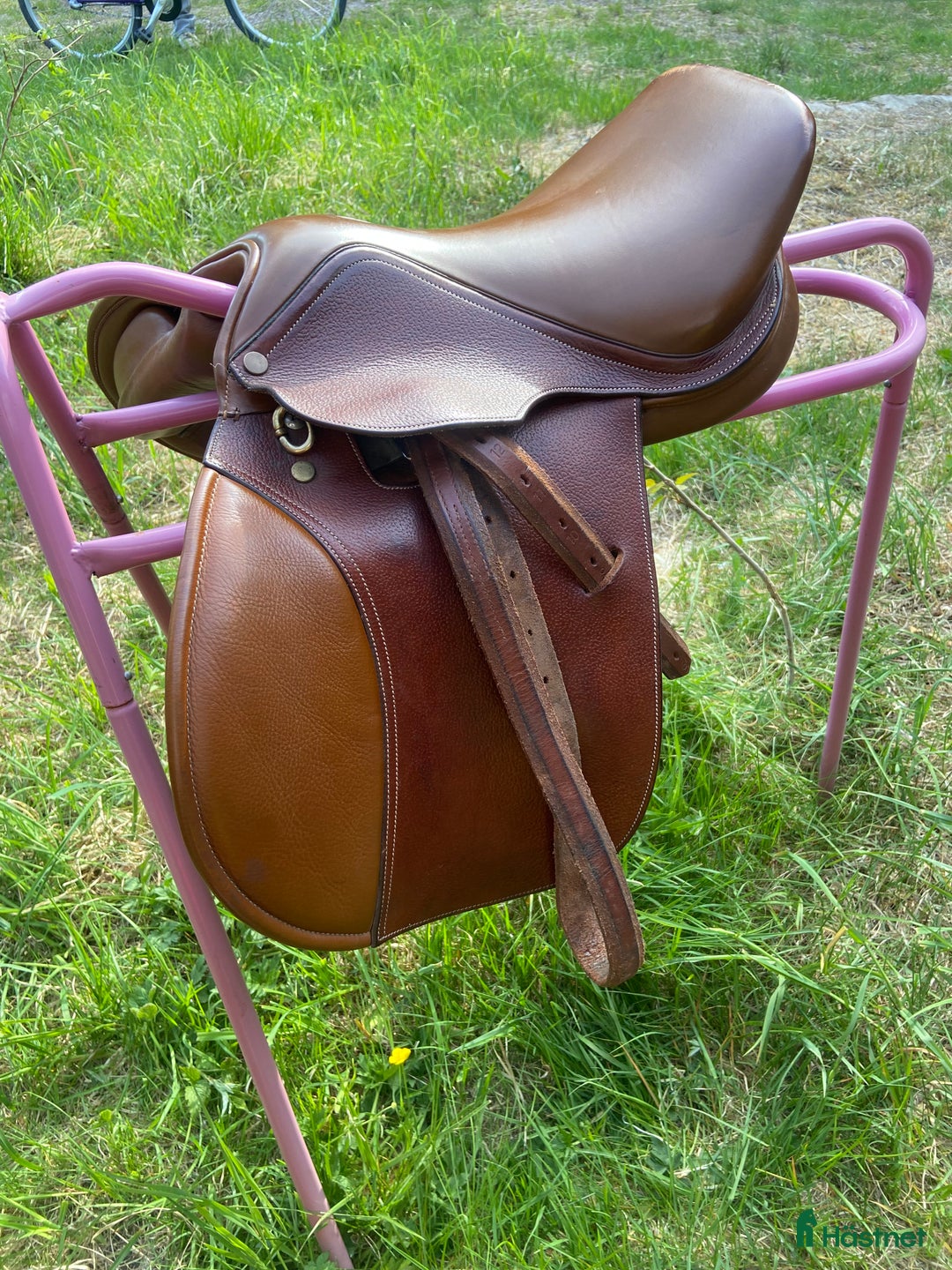 Sadlar hästutrustning till salu: 14” brun fin sadel i Trollhättan - Annons 1