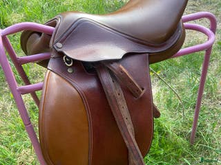 Sadlar hästutrustning till salu: 14” brun fin sadel i Trollhättan - Annons 19