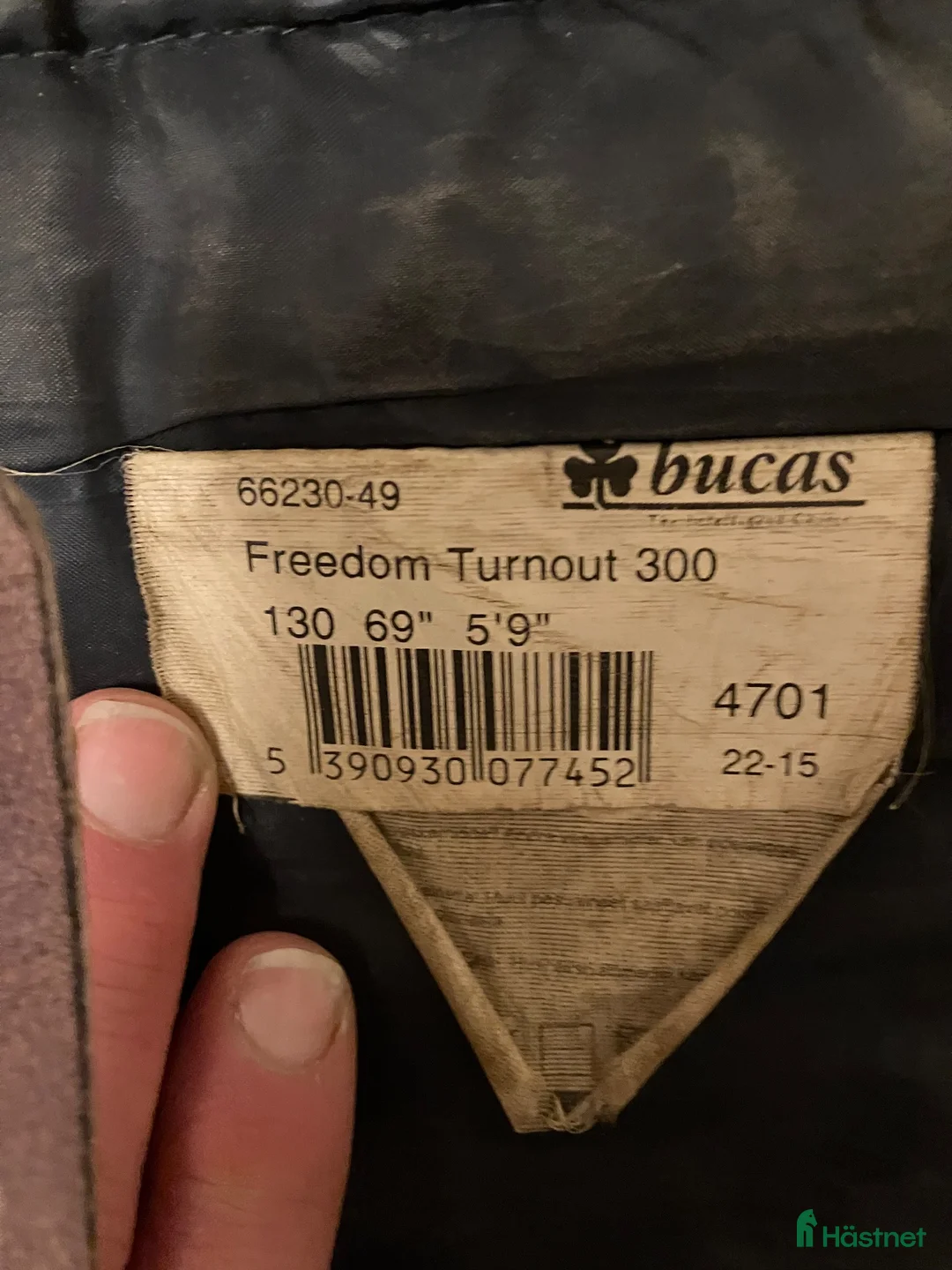 Täcken hästutrustning till salu: Bucas täcke - Annons 4