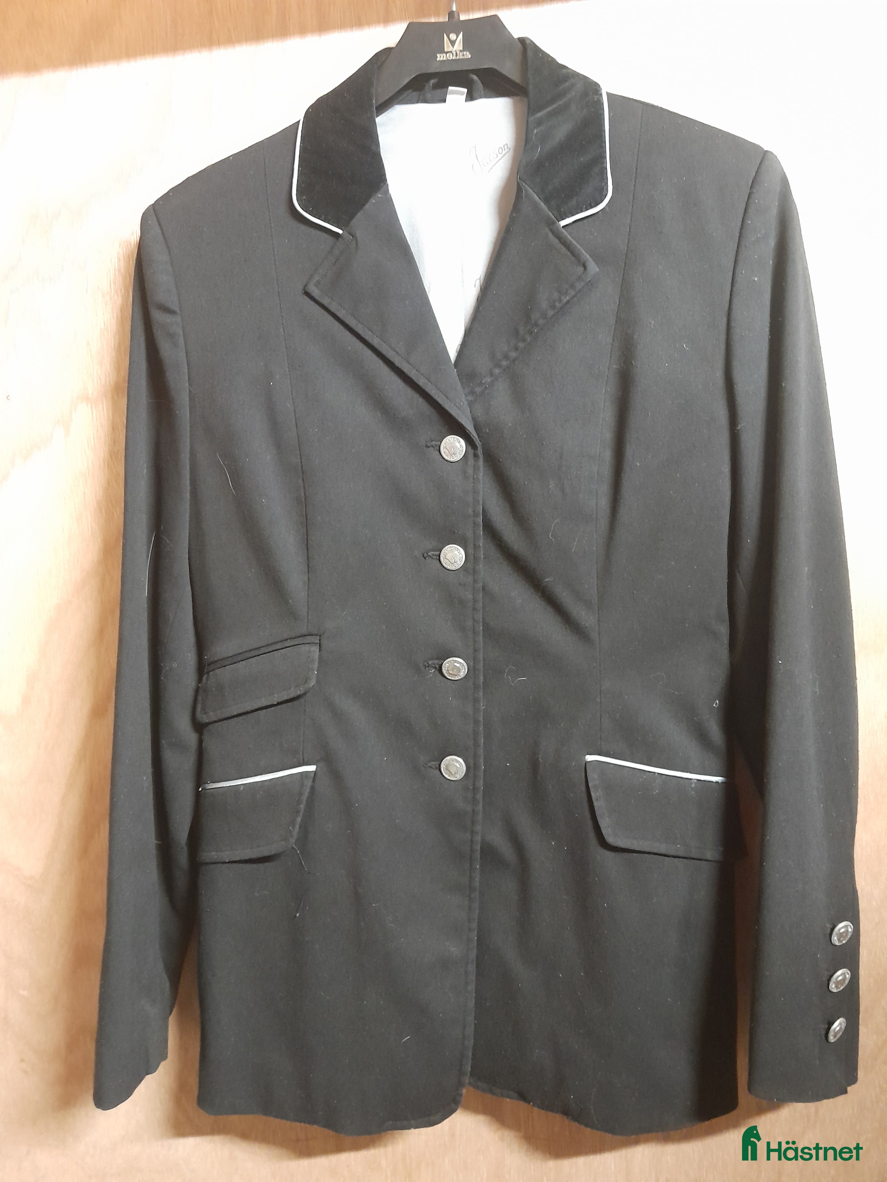 Jackor & Kavajer ryttarutrustning till salu: Fin kavaj i Munka-ljungby - Annons 6