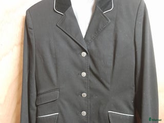 Jackor & Kavajer ryttarutrustning till salu: Fin kavaj i Munka-ljungby - Annons 2